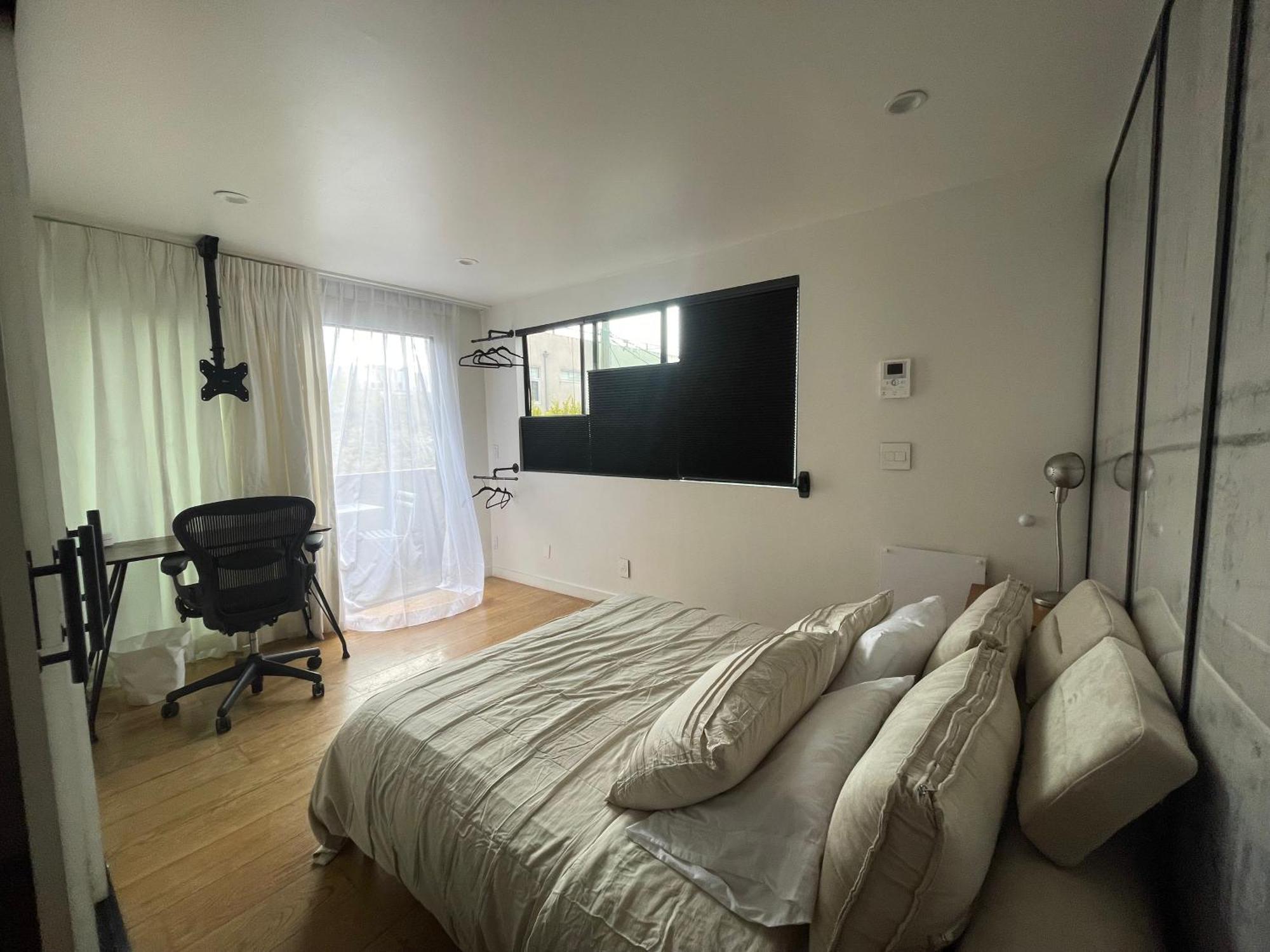 Venice Beach Studio With Large Private Patio Steps To The Beach 洛杉矶 外观 照片