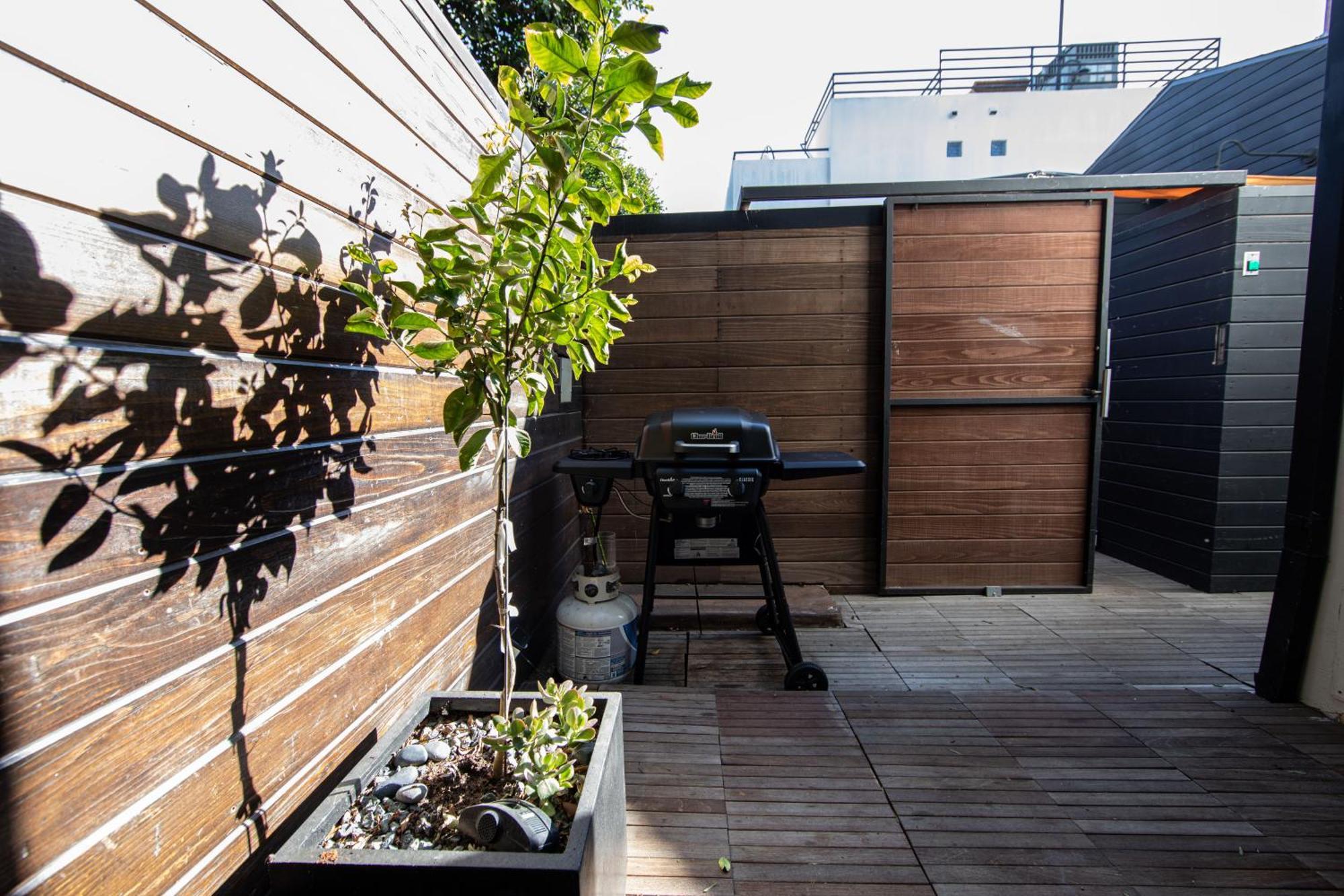 Venice Beach Studio With Large Private Patio Steps To The Beach 洛杉矶 外观 照片