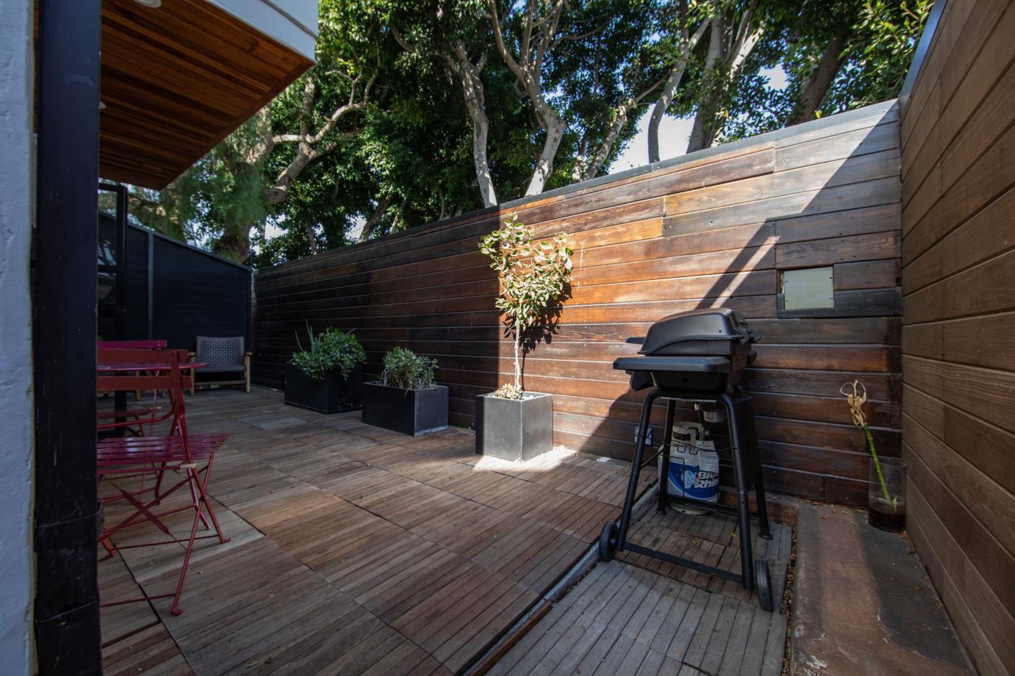 Venice Beach Studio With Large Private Patio Steps To The Beach 洛杉矶 外观 照片