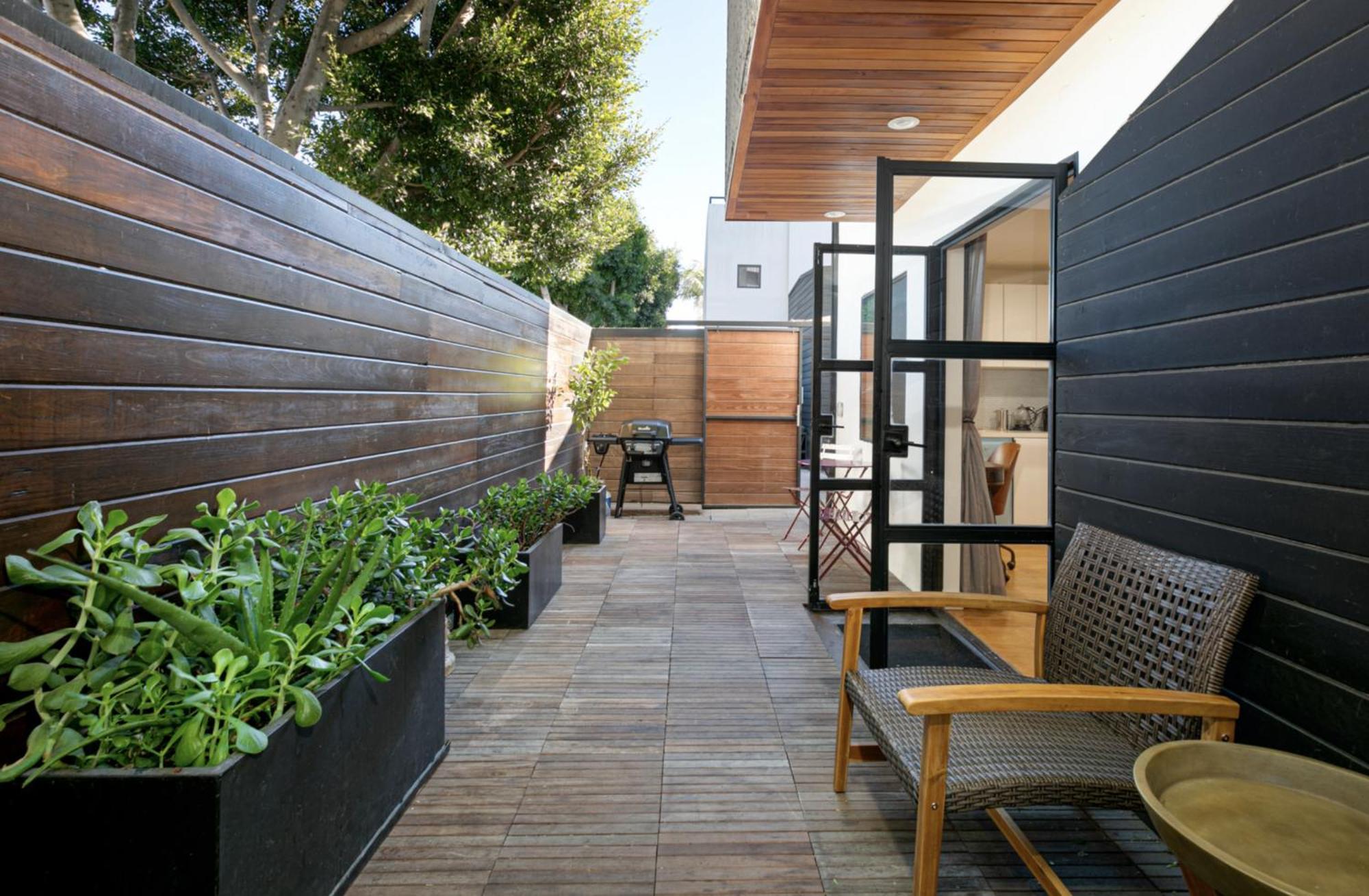 Venice Beach Studio With Large Private Patio Steps To The Beach 洛杉矶 外观 照片