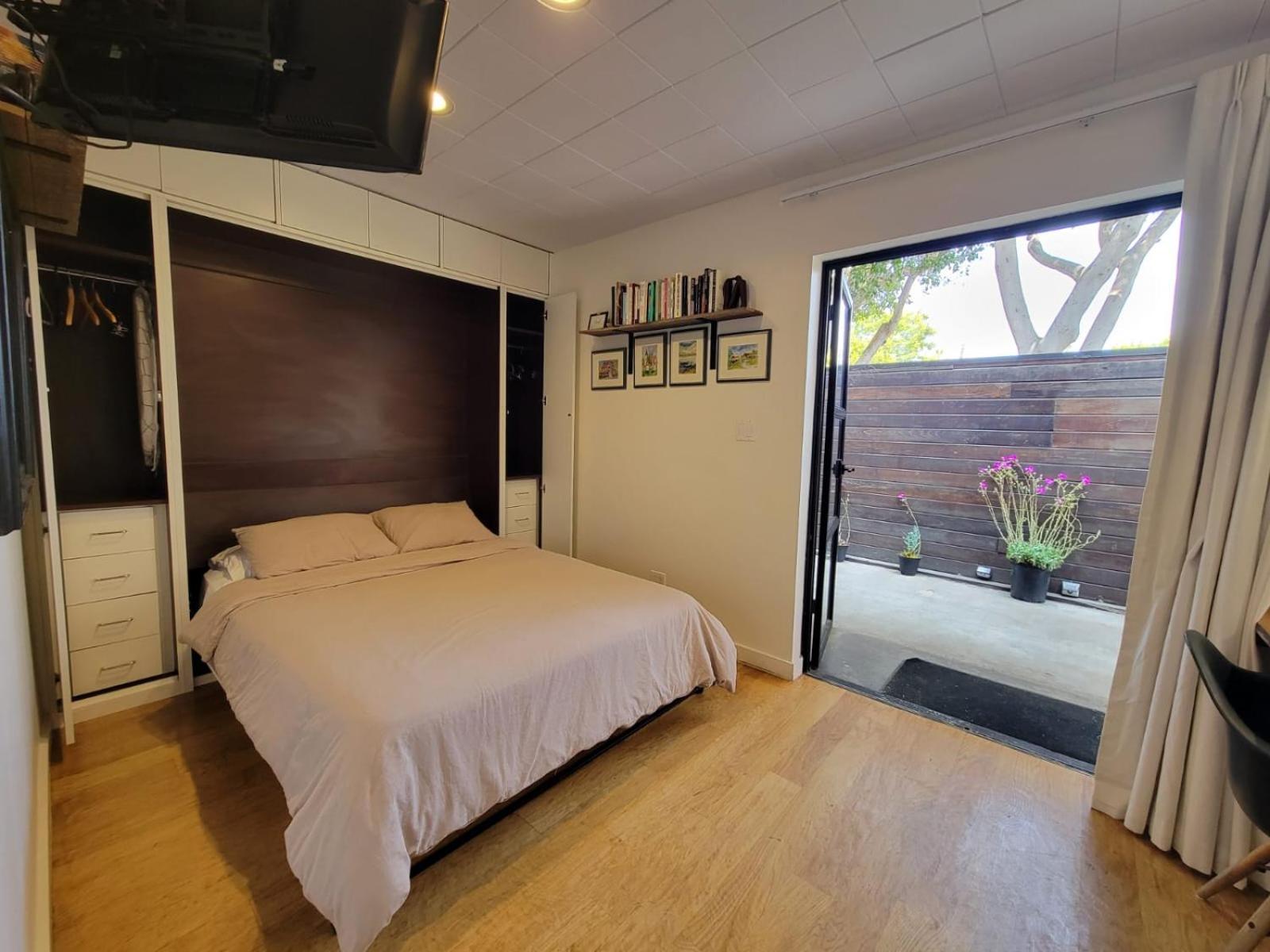 Venice Beach Studio With Large Private Patio Steps To The Beach 洛杉矶 外观 照片